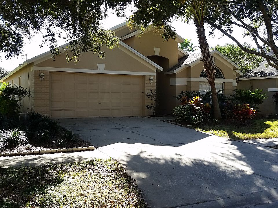 1st image of 11824 Derbyshire Dr