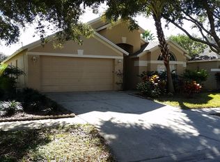 11824 Derbyshire Dr, Tampa, FL 33626