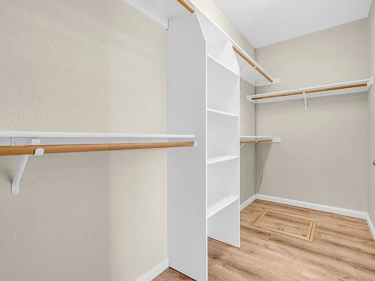 2317 Wayfarer Dr — Photo 40