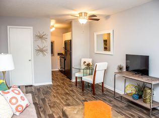 12251 S Strang Line Rd #221, Olathe, KS 66062