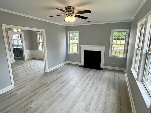 3rd image of 200 Pittman St #200