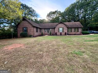 752 Moon Bridge Rd, Winder, GA 30680