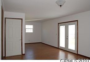 2nd image of 1621 Augusta Ct
