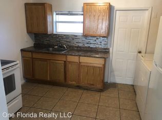 840 W 6th St, Riviera Beach, FL 33404