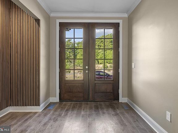 4th image of 443 Mountainwoods Dr