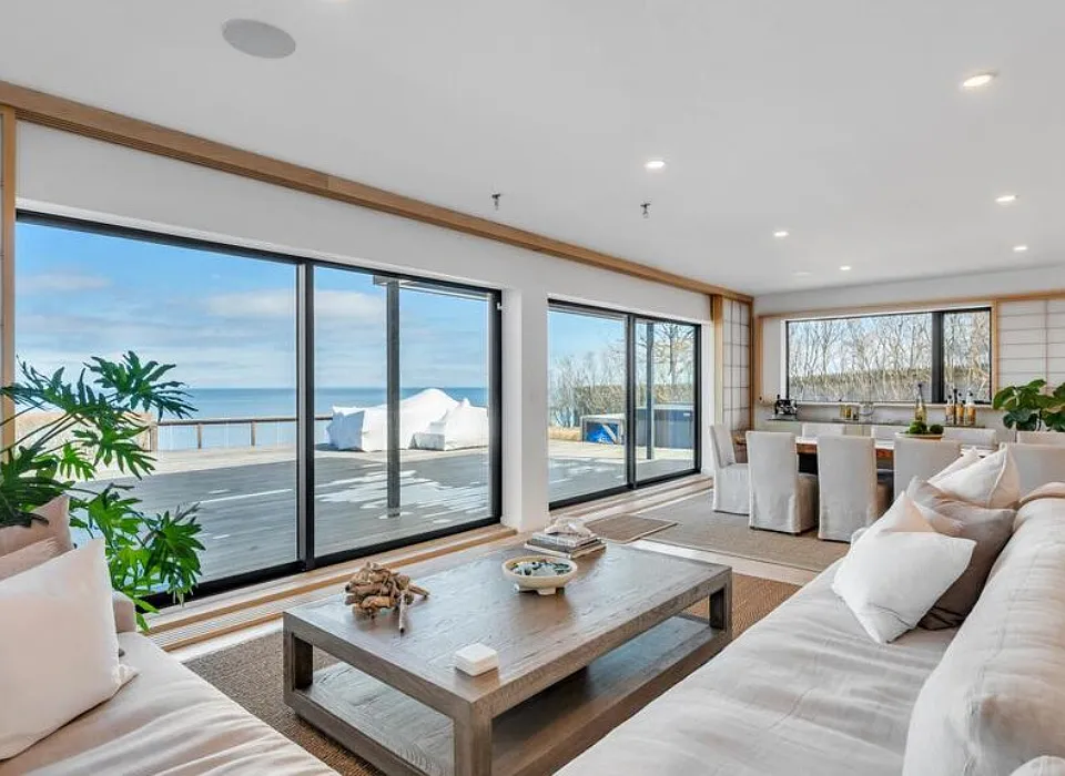 66 Beach Club Ln