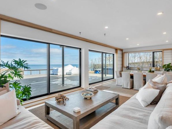66 Beach Club Ln