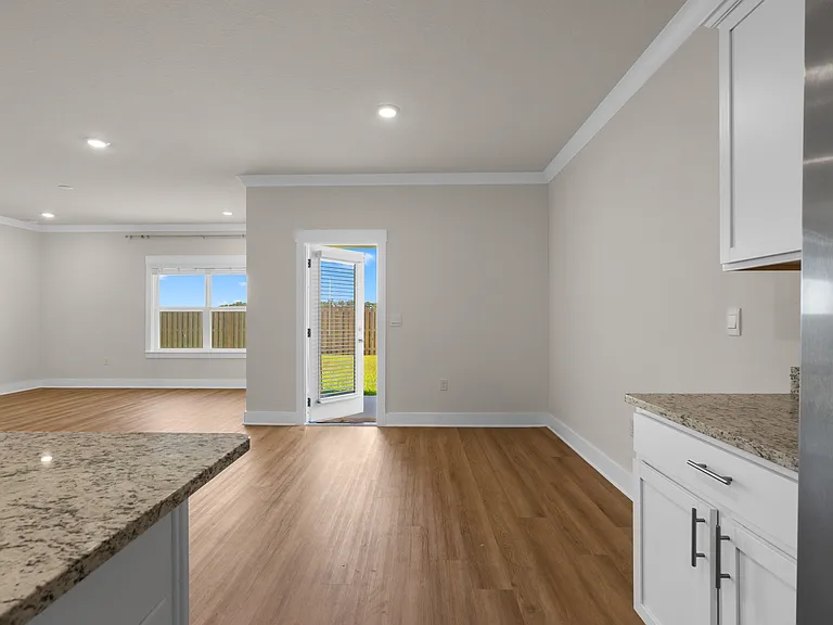 1009 Hayward Loop — Photo 15
