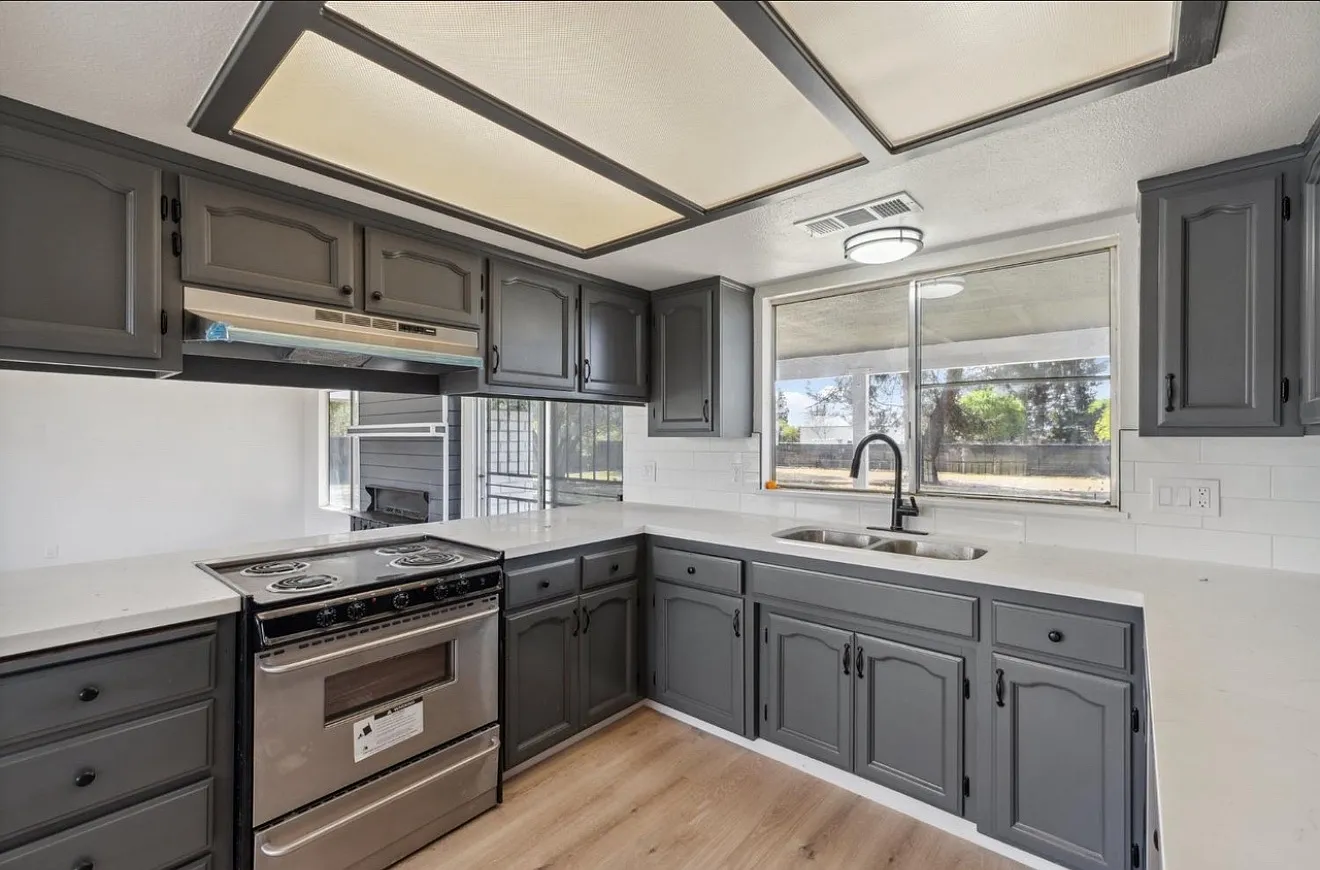 36080 Montrose Pl — Photo 3