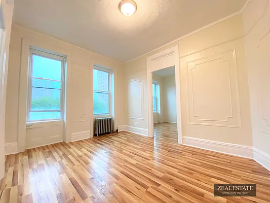 Rented by ZealEstate Group Inc | media 19