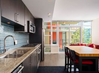 88 W 1st Ave #210, Vancouver, BC V5Y 0K2