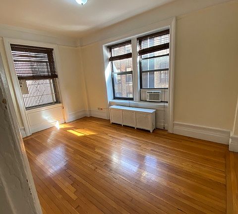 4th image of 510 Cathedral Pkwy #3A
