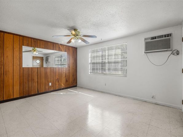 tampa-florida-82040831 picture