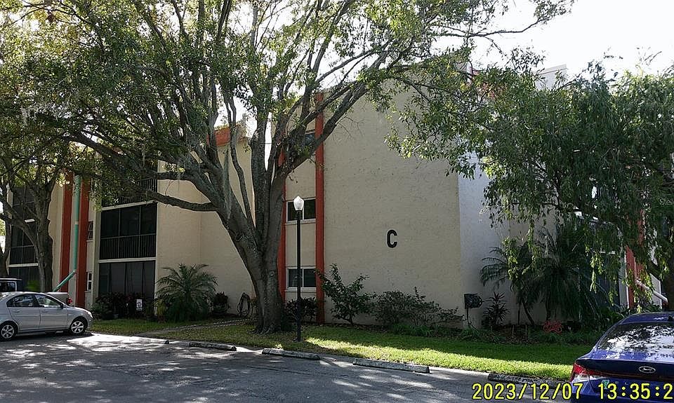 1st image of 1130 N LAKE PARKER AVENUE #C325