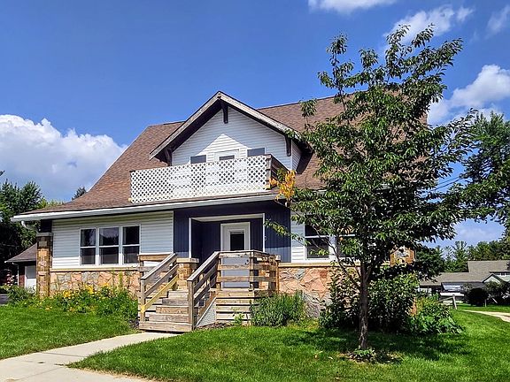 2nd image of W6180 Main St