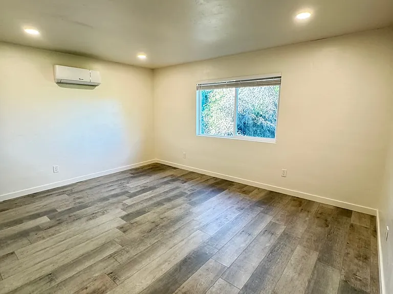 823 S Anza St — Photo 16