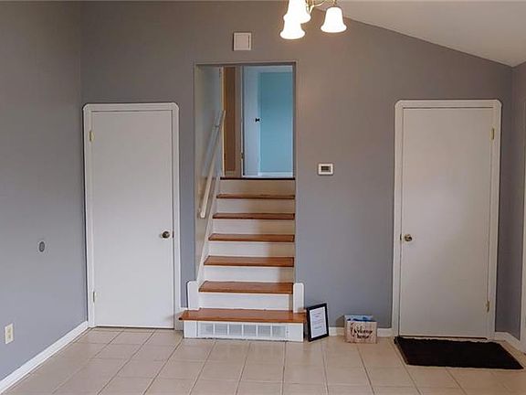 4th image of 14611 Larkfield Dr