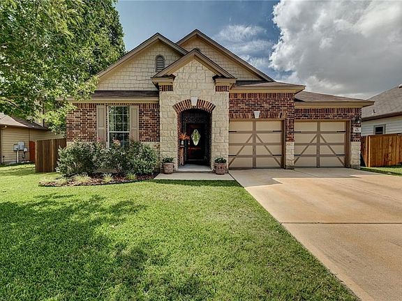 2nd image of 621 Apricot Dr