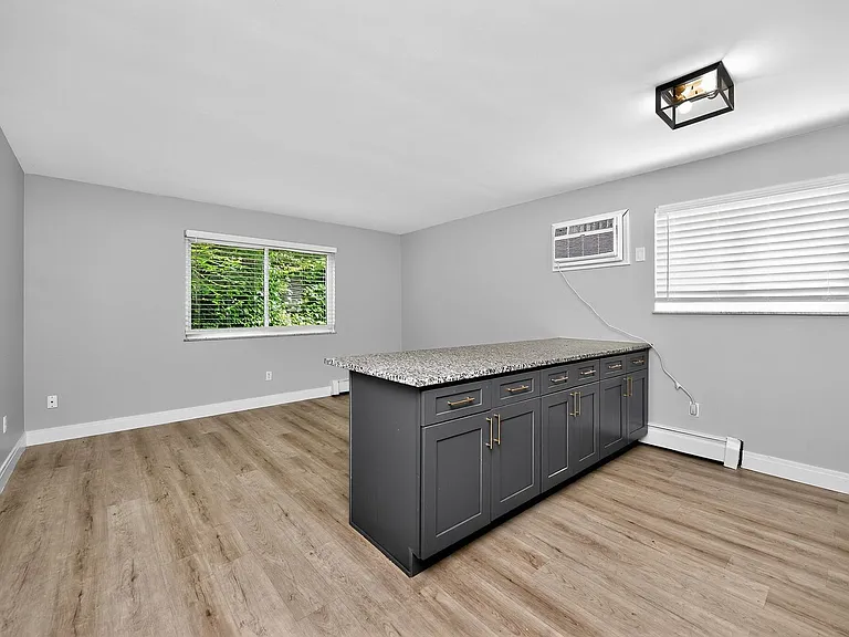 6140 Ridge Ave #7 — Photo 3
