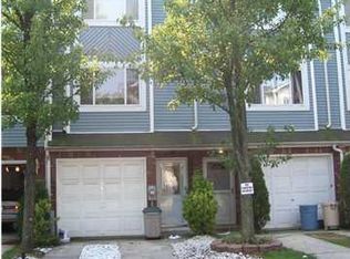 211 Pembrook Loop, Staten Island, NY 10309