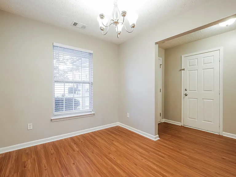 533 Arrowhead Dr — Photo 6