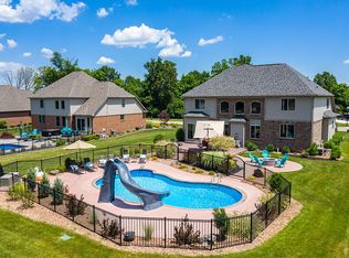 24120 Foxhollow Run, New Boston, MI