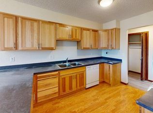 1929 N 11th St #5, Bismarck, ND 58501