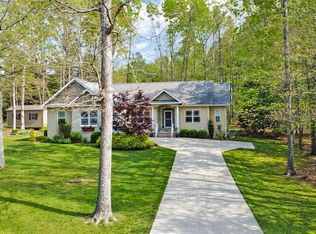 89 W Creek Dr, Crossville, TN 38572