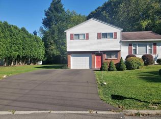 4705 Washington Dr, Vestal, NY 13850