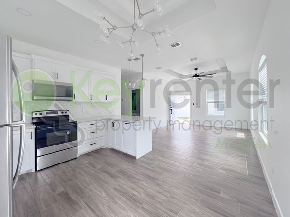 1000 N Woodson Ave, Edinburg, TX