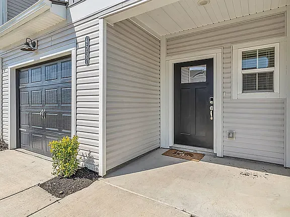 4537 Skywood Ln — Photo 3
