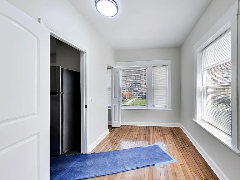43 N Menard Ave #2 — Photo 5