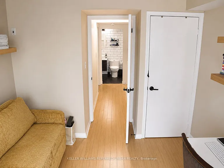1029 King St W #805 — Photo 18