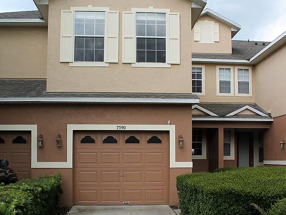 Close to UCF, FullSail and Rollins, Convenient shopping and 