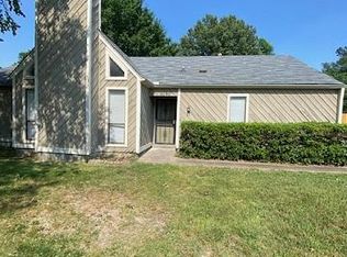 4040 Silverleaf Rd, Memphis, TN 38115