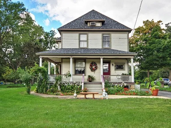1N590 Main St, Glen Ellyn, IL 60137