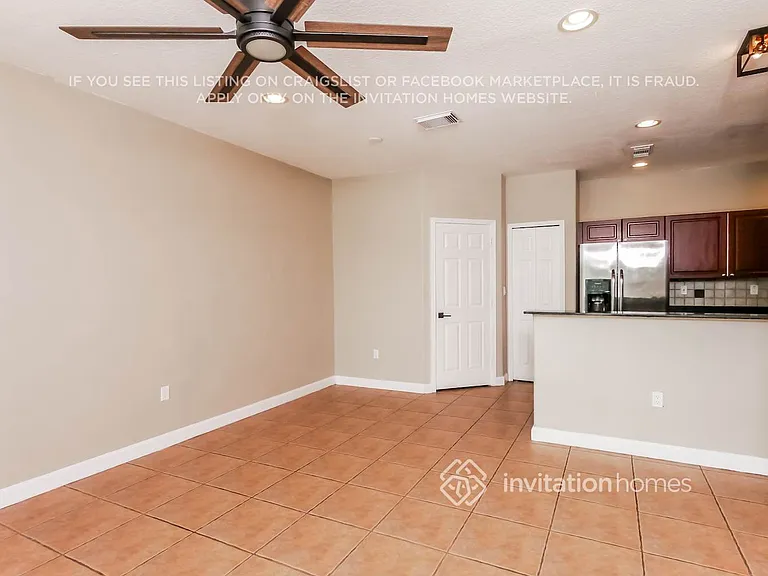 11043 NW 48th Ln — Photo 10