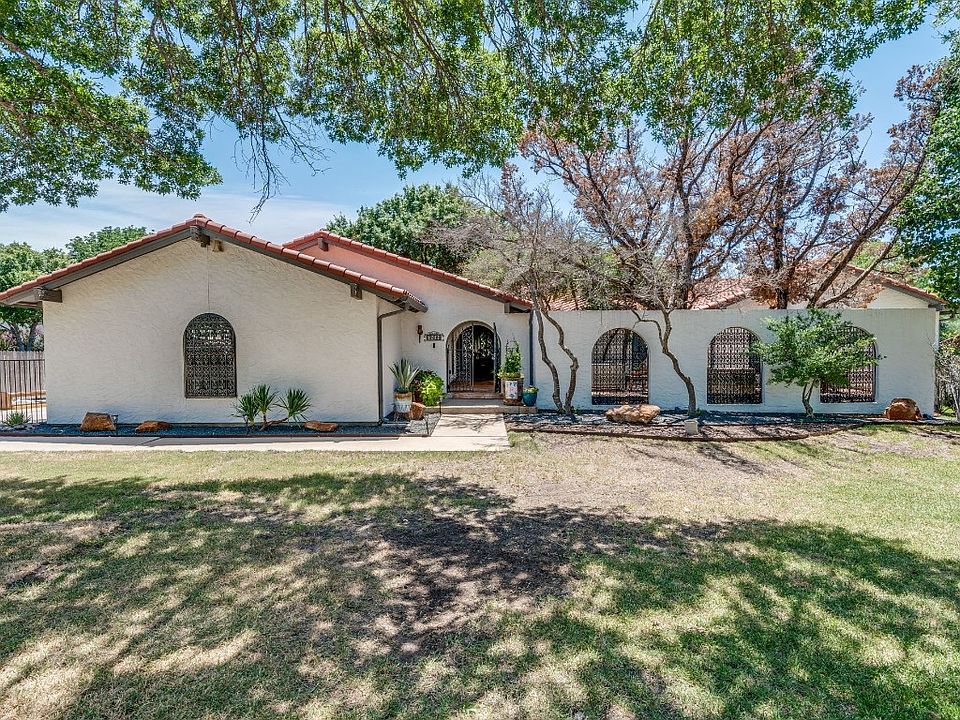 1st image of 7801 Regatta Ct