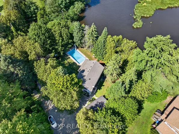 1 Aird Ct, Georgina, ON L0E 1A0
