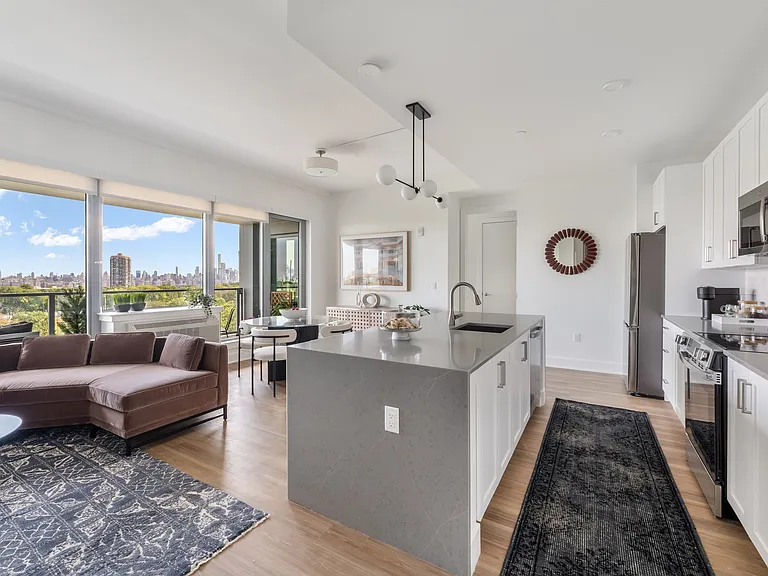 Braddock Park West — Photo 12