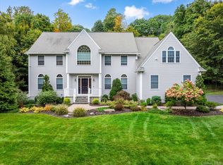 56 Londonderry Lane, Somers, NY 10589