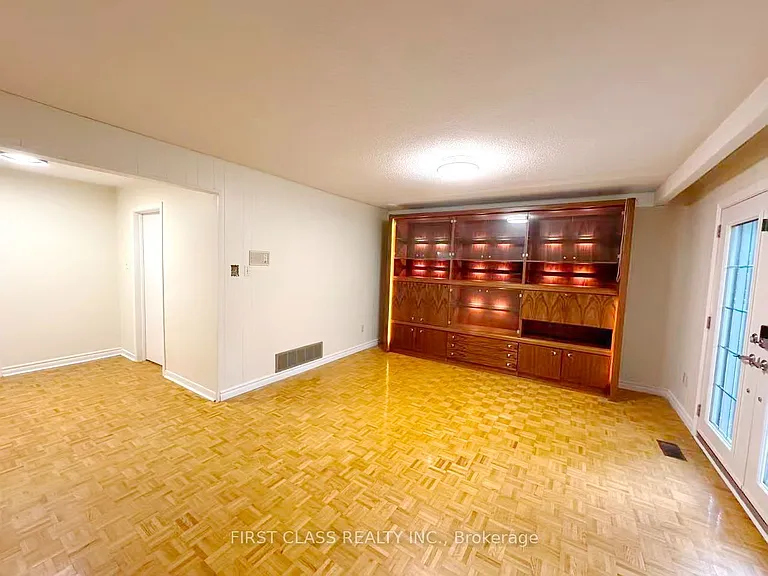 1353 Myron Dr #LOWER — Photo 16