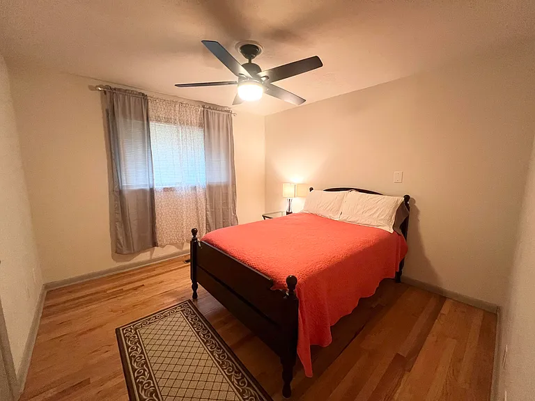 226 Stephens Rd — Photo 10