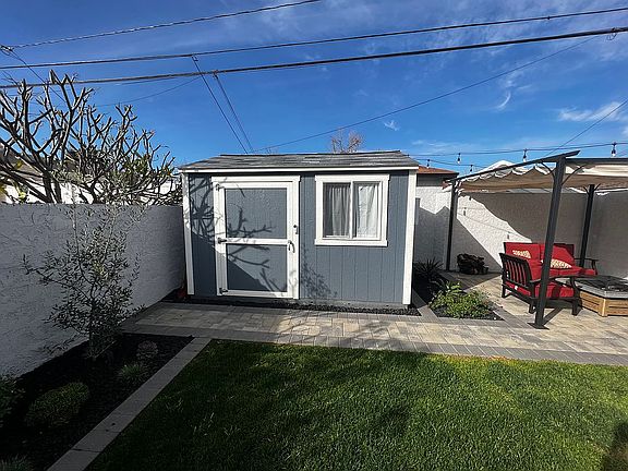 4th image of 4563 Knoxville Ave