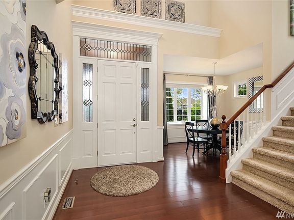 5th image of 1482 26th Ave NE