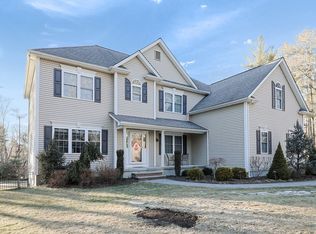 22 Abbey Ln, Rehoboth, MA 02769