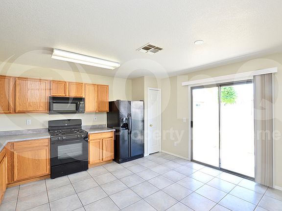 3rd image of 8560 E Lakeview Ave
