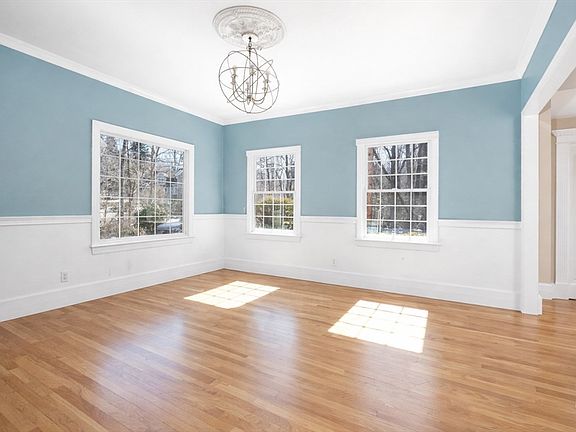 5th image of 124 Captain Peirce Rd