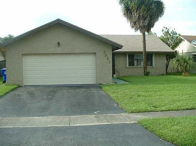 1st image of 7521 SW 7th St