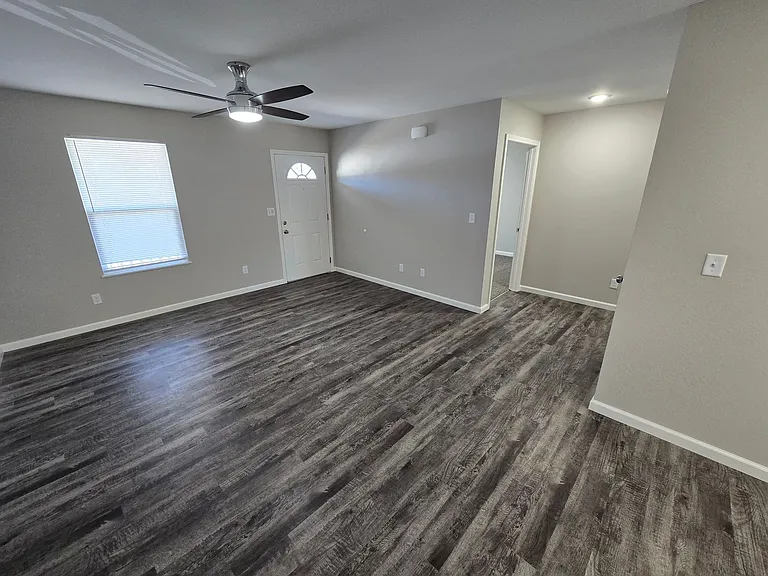 101 Goldfinch Dr — Photo 34